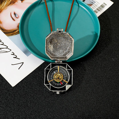 Jack Sparrow Box Compass Pendant Necklace Unisex Wanderlust Themed Cosplay Jewelry Choker for Men And Women