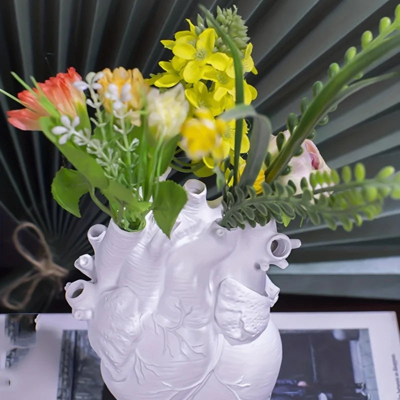 Heart-shaped Resin Vase for Flower Arrangement