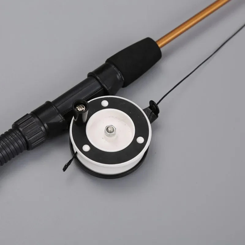 Retractable Cat Toy Fish Type Telescopic Feathers Funny Cat Stick Toys Pet Toy forKitten Cat Rods Simulation Fishing Rod