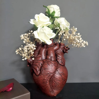 Heart-shaped Resin Vase for Flower Arrangement