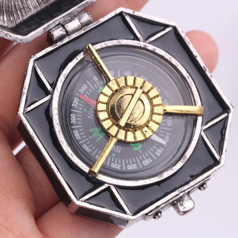 Jack Sparrow Box Compass Pendant Necklace Unisex Wanderlust Themed Cosplay Jewelry Choker for Men And Women
