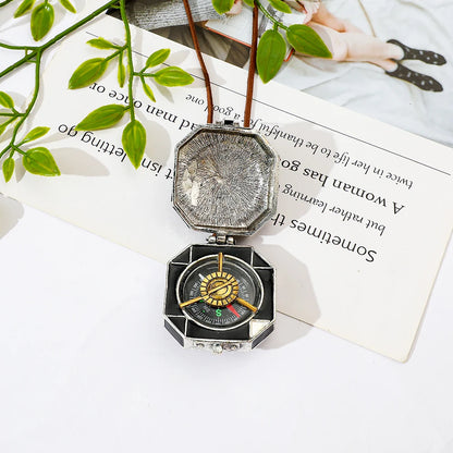 Jack Sparrow Box Compass Pendant Necklace Unisex Wanderlust Themed Cosplay Jewelry Choker for Men And Women
